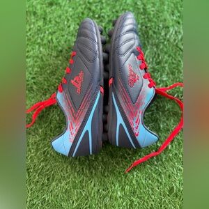 BRAVA Soccer Gray and Blue Soccer Cleats‎ with Red Accents Size 3.5